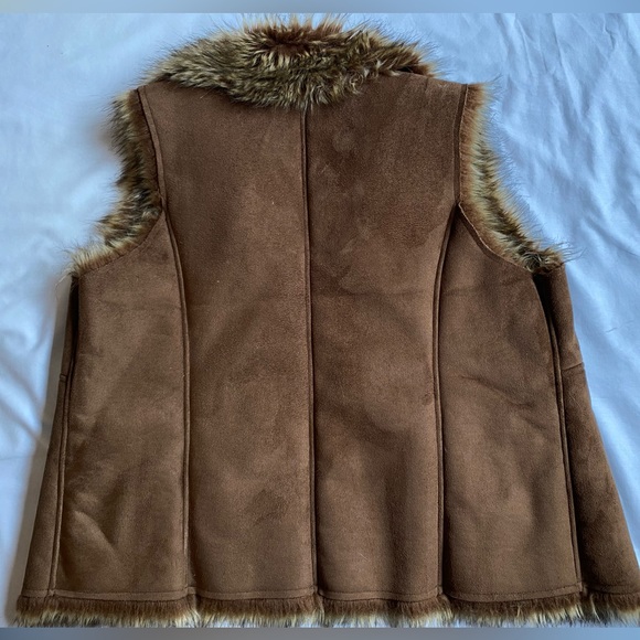 Chicos Brown Faux Suede & Fur Hook Eye Vest XL Great Condition! - Picture 6 of 7